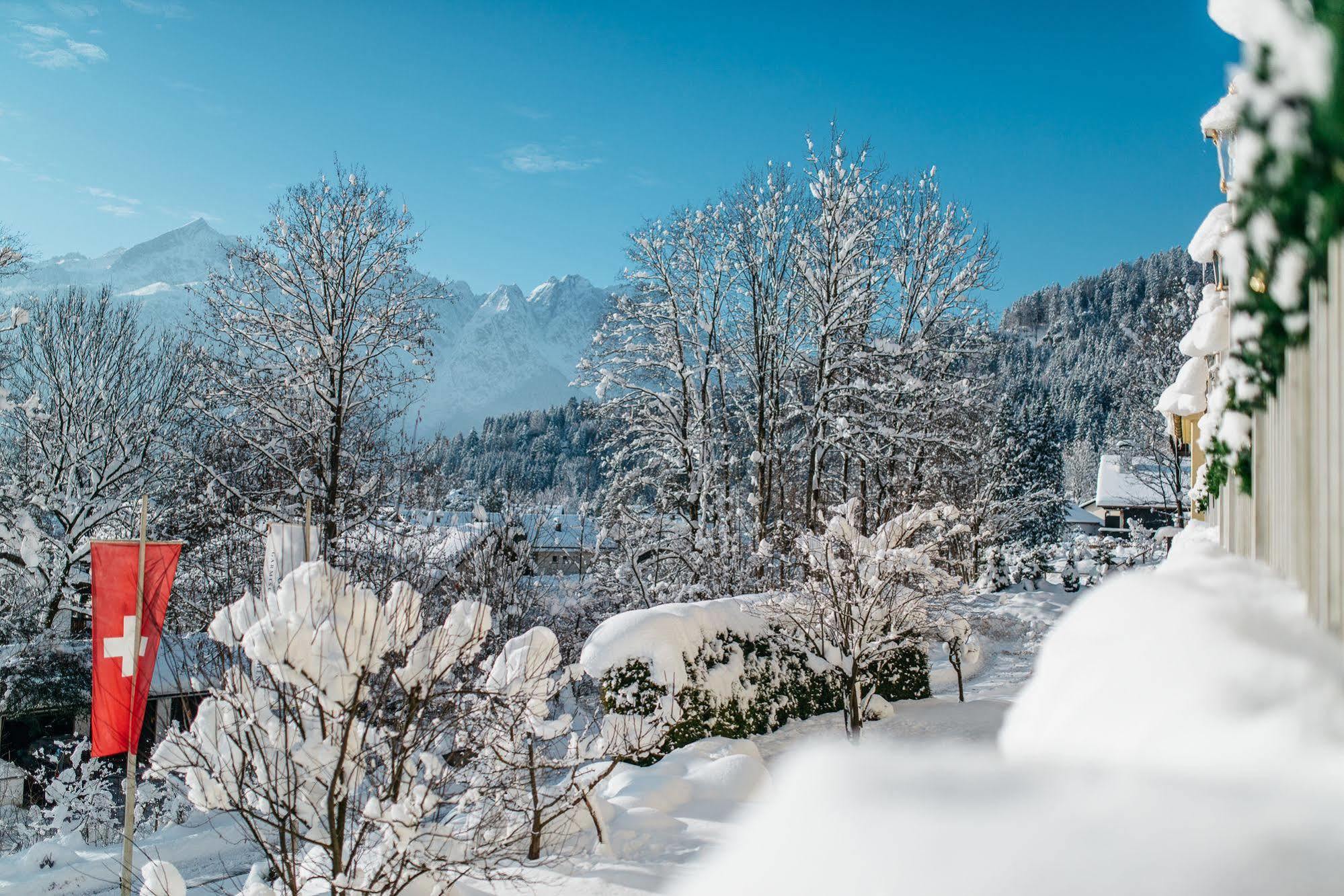 Grand Hotel Sonnenbichl Garmisch-Partenkirchen Esterno foto