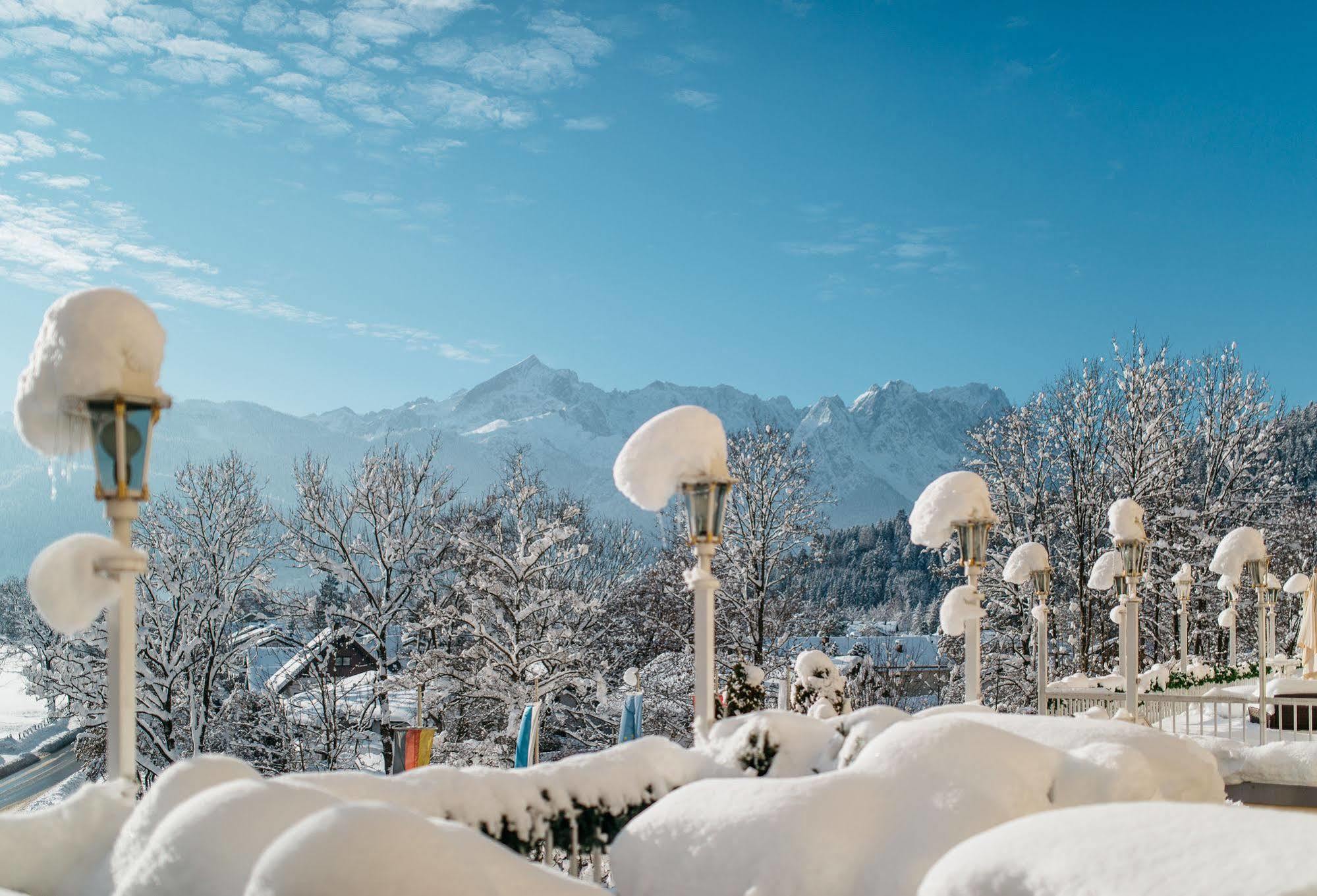 Grand Hotel Sonnenbichl Garmisch-Partenkirchen Esterno foto